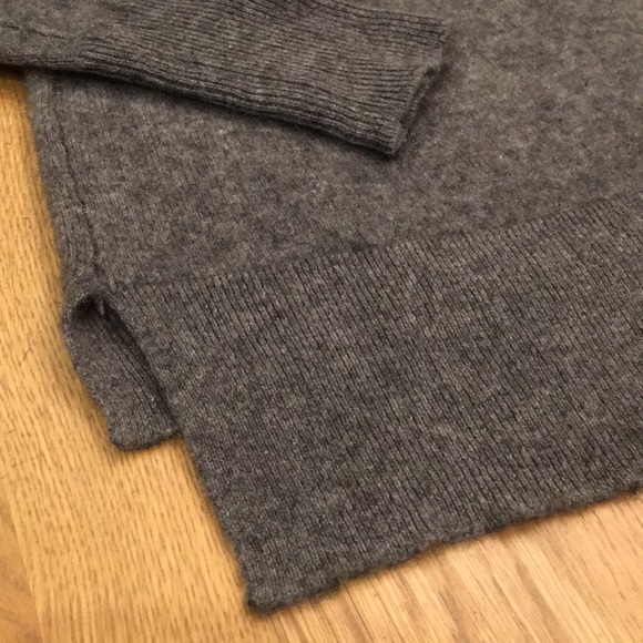 100% CASHMERE GRAY SWEATER - Picture 7 of 8